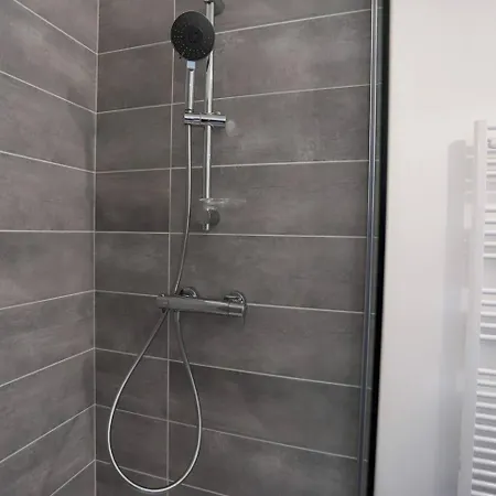 Charmant T2 Dans Neuve Apartment